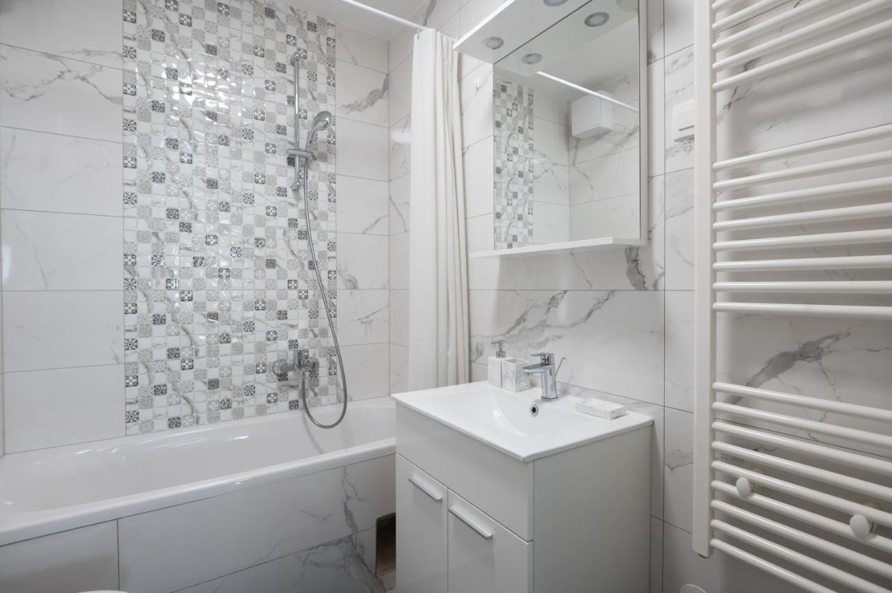 Blue Horizon Zara Apartment Bagian luar foto